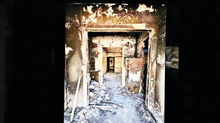 כפר עזה בשבת השחורה, מתוך התערוכה ''חלום.שבר''