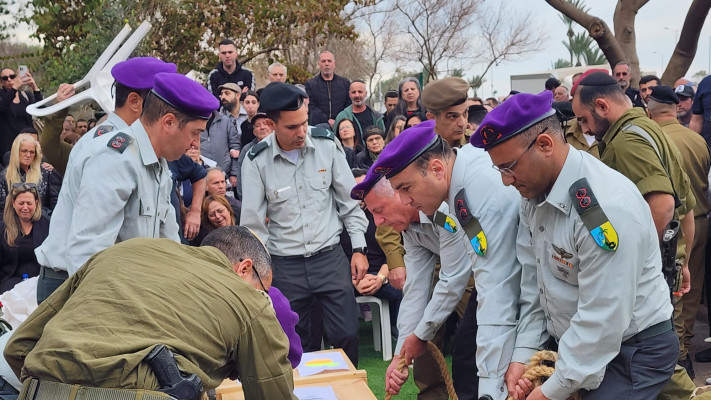 הלוויתו של נתנאל אלקובי (צילום: שלומי גבאי)