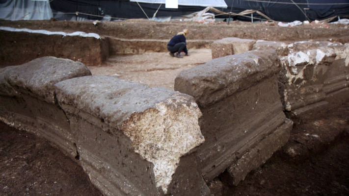 אתר ארכיאולוגי בתל מגידו (צילום: אמיל אלג'ם, רשות העתיקות)