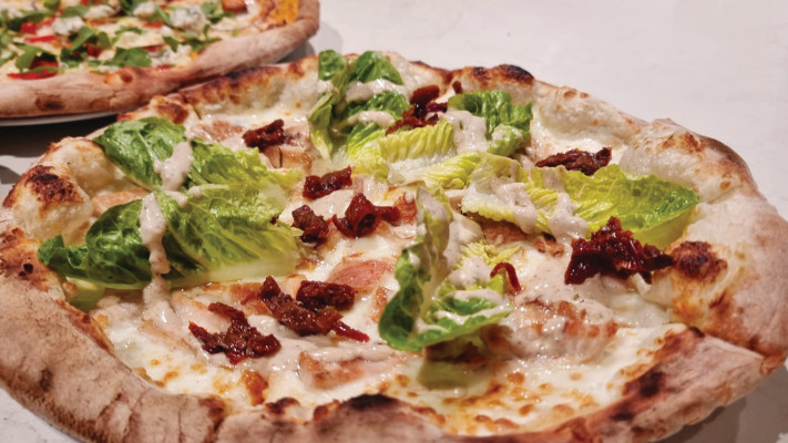 ''סרפינה''- פיצה קיסר