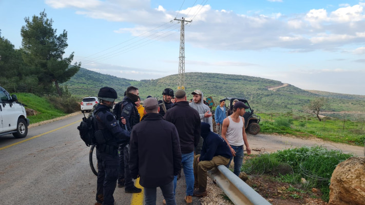 תושבי קיבוץ מירב סמוך לגדר ההפרדה