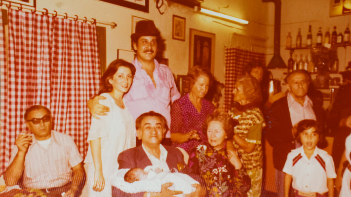 תמונה משפחתית, משה איש כסית