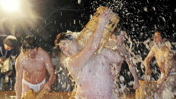 פסטיבל ''האיש העירום'' ביפן