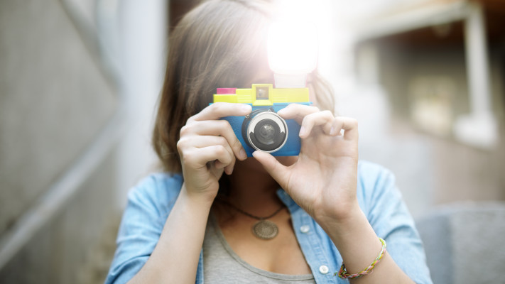 עיניים אדומות בתמונות עם פלאש: הסבר מדעי