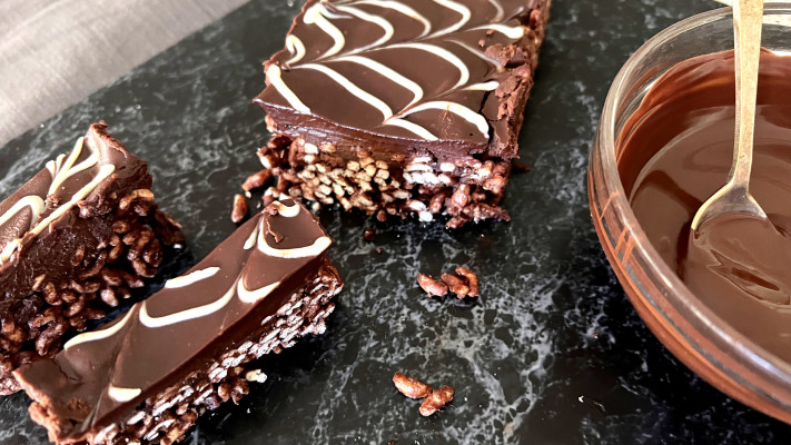 חטיף פצפוצי אורז ושוקולד&nbsp;