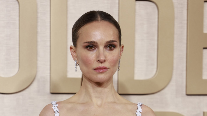 נטלי פורטמן בטקס פרסי הזהב (צילום:  MICHAEL TRAN gettyimages)