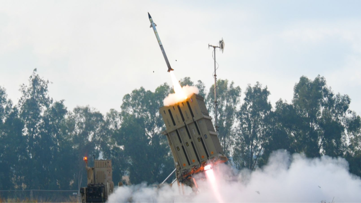 סוללת כיפת ברזל במהלך מבצע ''עלות השחר''