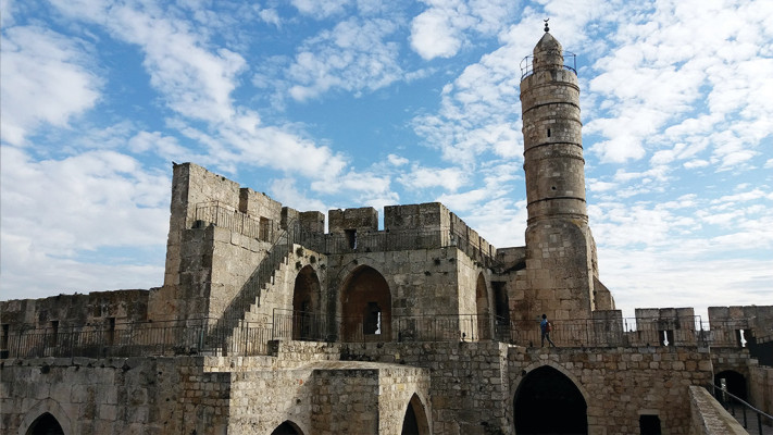 עולים לצריח