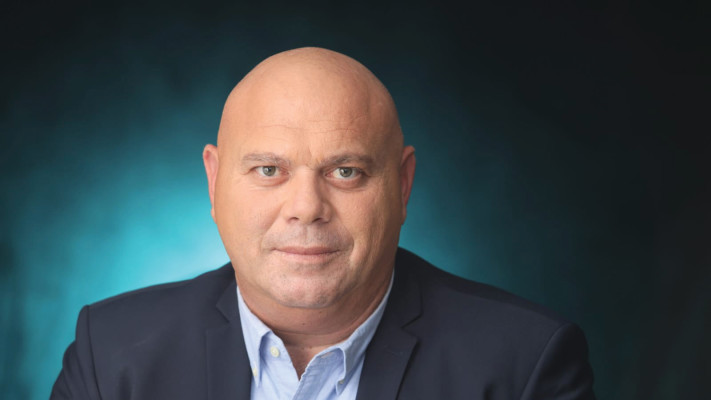 יוסי נבעה  (צילום:  ראובן קפוצ׳ינסקי)