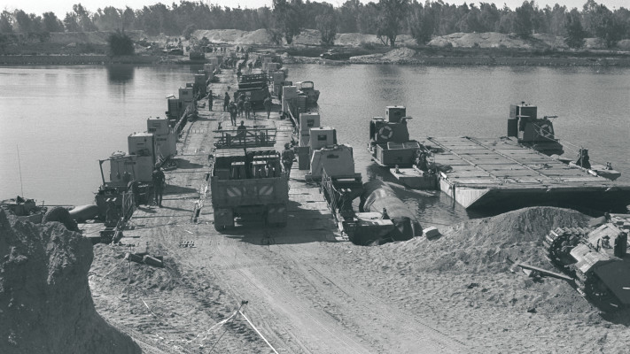 מלחמת יום כיפור 25.10.1973 תעלת סואץ (צילום: רון אילן, לע''מ)