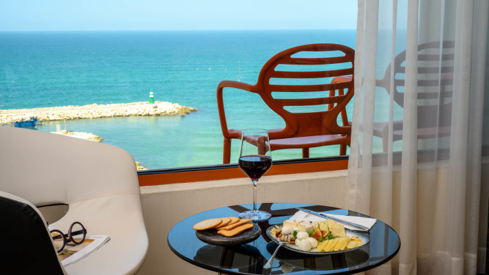 מלון קרלטון