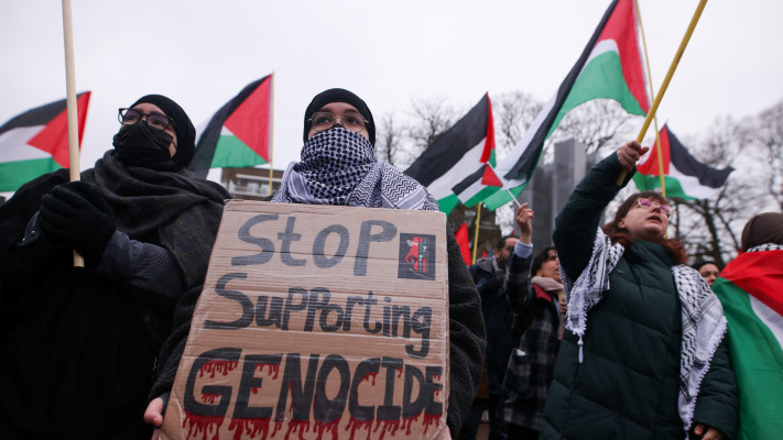 הפגנה פרו-פלסטינית בהולנד (צילום: REUTERS/Thilo Schmuelgen)
