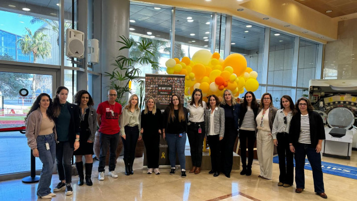 דניאל אלוני ששוחררה משבי חמאס בפיליפס חיפה