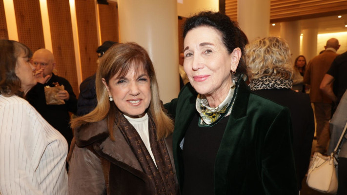 מיכל יופה ויצמן, ליאורה עופר (צילום: רפי דלויה)