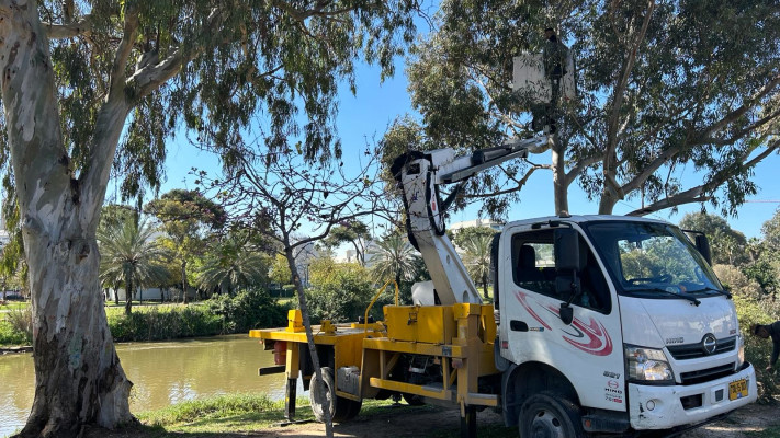 בעקבות החורף הגשום: החלו עבודות הכשרת אפיק נחל הירקון‎ (צילום: באדיבות רשות נחל הירקון)