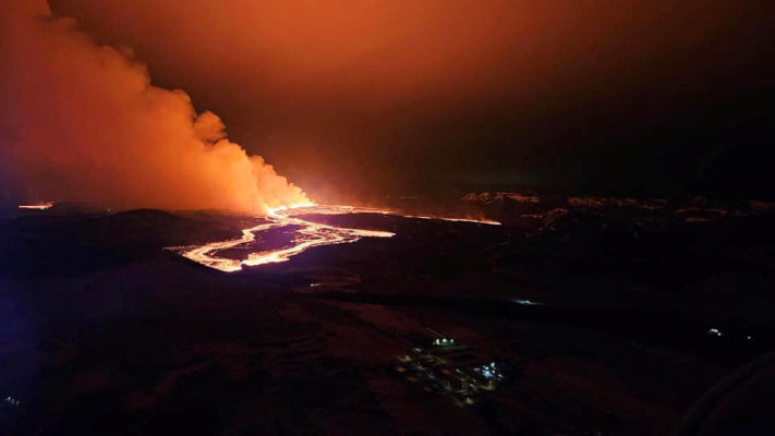 התפרצות הר הגעש באיסלנד (צילום: Handout via REUTERS)