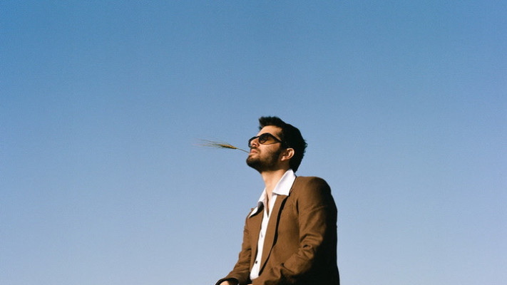 רן דנקר בהפקה לפקטורי 54 (צילום: דניאל ג'קונט)