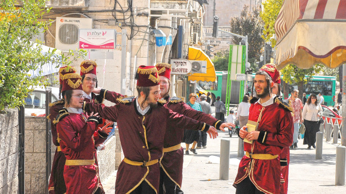 פורים בשכונות החרדיות