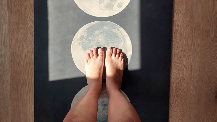 התערוכה ''בצלמי''