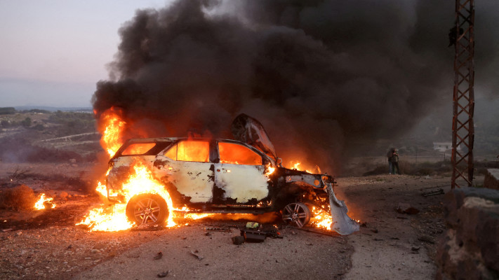 סיכול ממוקד נגד רכב בלבנון (צילום: REUTERS/Thaier al-Sudani)