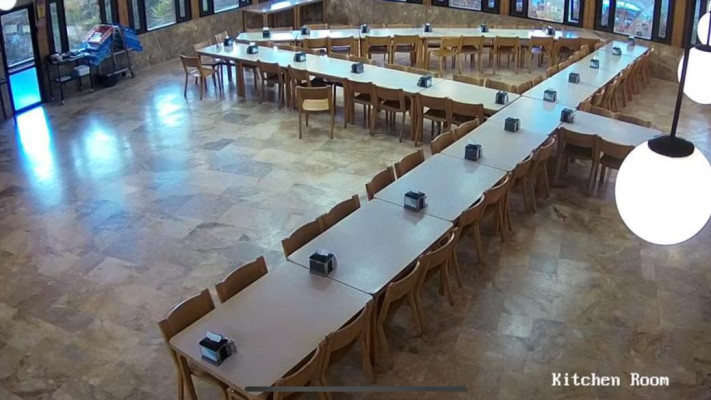 חדר האוכל בחצרים (צילום: צילום מסך)