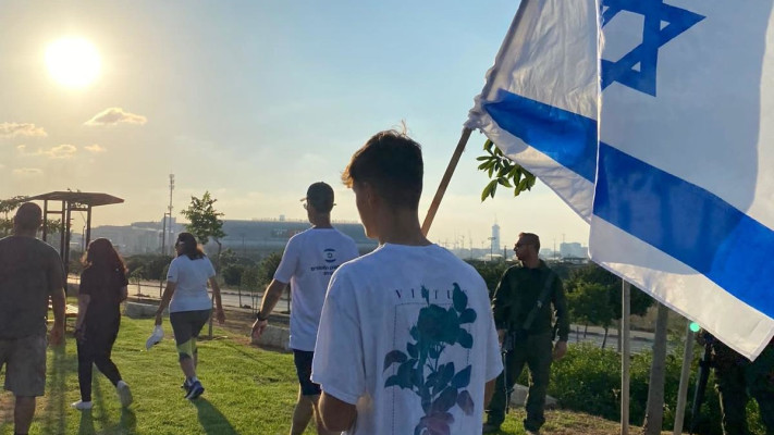 \'\'אנחנו כאן, עם הכל ולמרות הכל\'\'