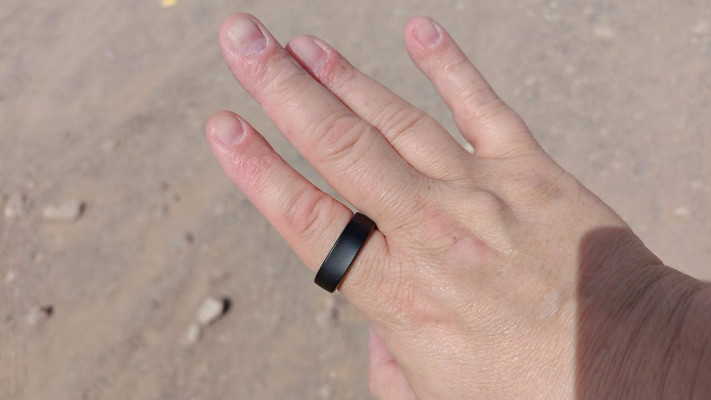 מנסה את הטבעת