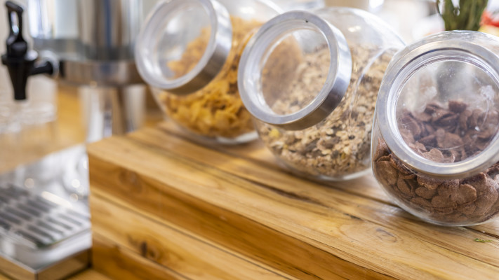 דגני בוקר בבופה בבית המלון - גם לא הכי מומלץ