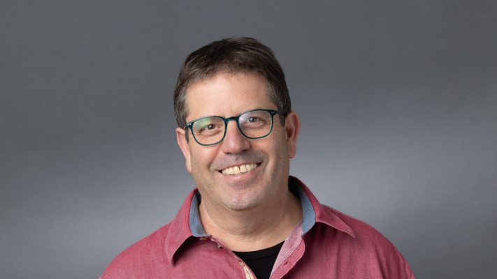 ד''ר אריאל לוי