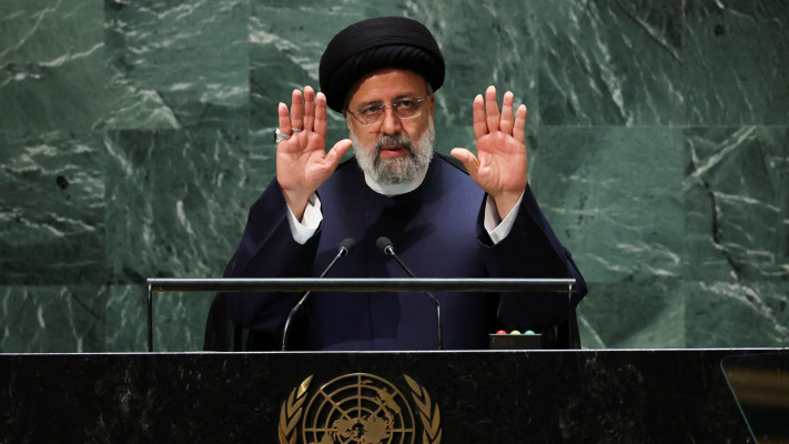 נשיא איראן איברהים ראיסי בעצרת הכללית של האו''ם (צילום: REUTERS/Mike Segar)