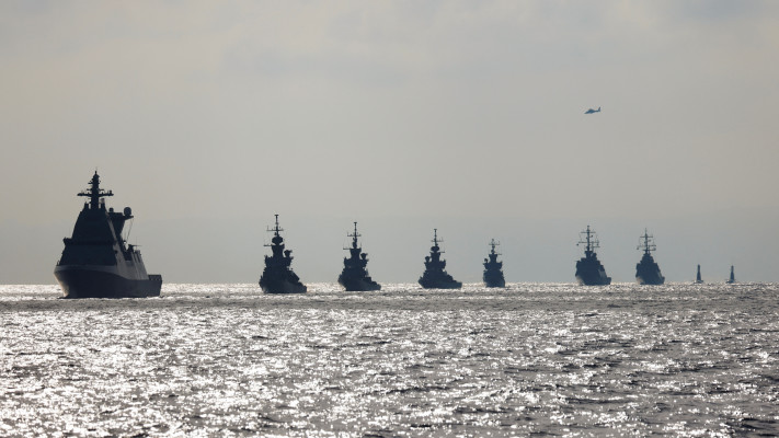 ספינות הצי האמריקאי במזרח תיכון (צילום: רויטרס)