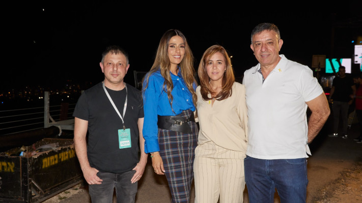 אבי גבאי מנכ״ל פרטנר, לינור אברג׳יל, קרן אופק יו״ר ועד העובדים של פרטנר יבגני דולקרט אבי גבאי מנכ״ל פרטנר, לינור אברג׳יל, קרן אופק יו״ר ועד העובדים של פרטנר יבגני דולקרט סמנכ״ל משאבי אנוש ותפעול פרטנר (צילום: יחצ)