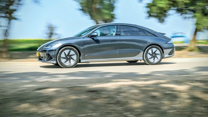 יונדאי איוניק 6