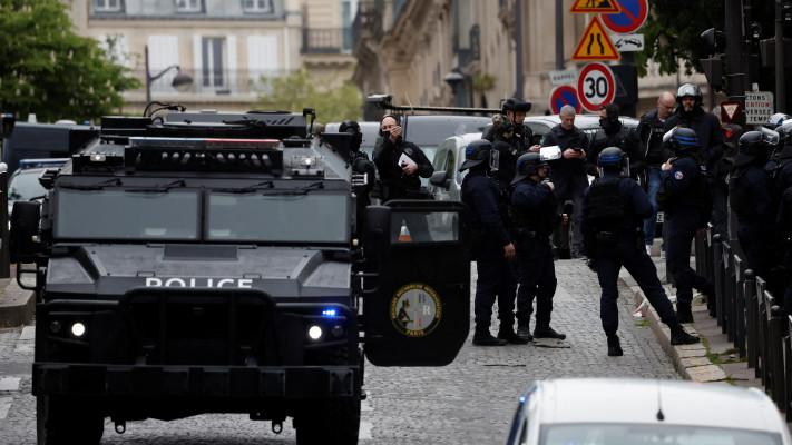משטרת צרפת (צילום: רויטרס)