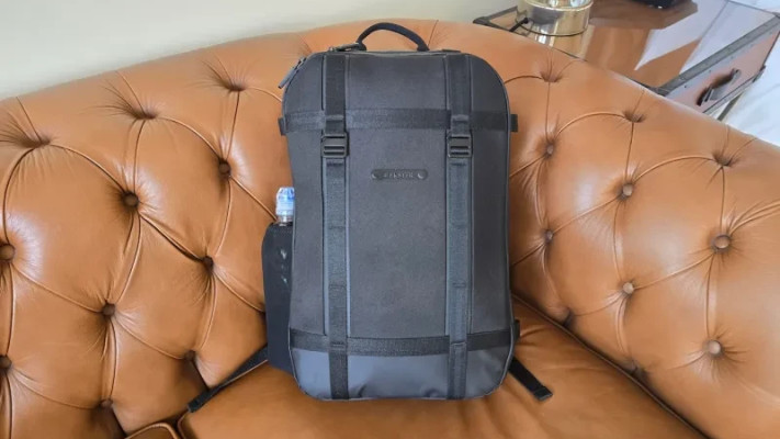 Ekster Grid Backpack (צילום: צחי הופמן)