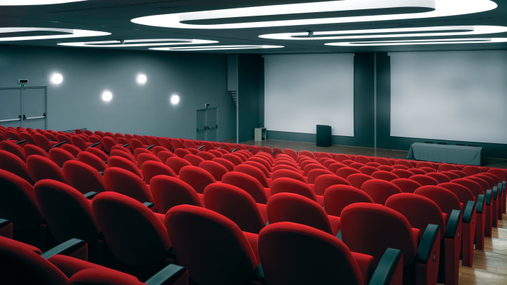 אולם קולנוע ריק (צילום: אינגאימג')
