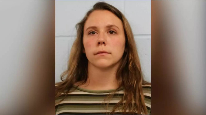 ברגמן בת ה-24, קיימה יחסים על תלמיד כיתה ה' למרות שהיא מאורסת