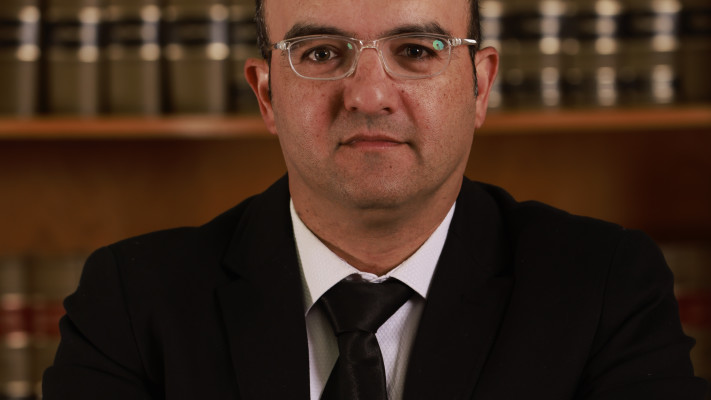 עו''ד עובדיה אביצור