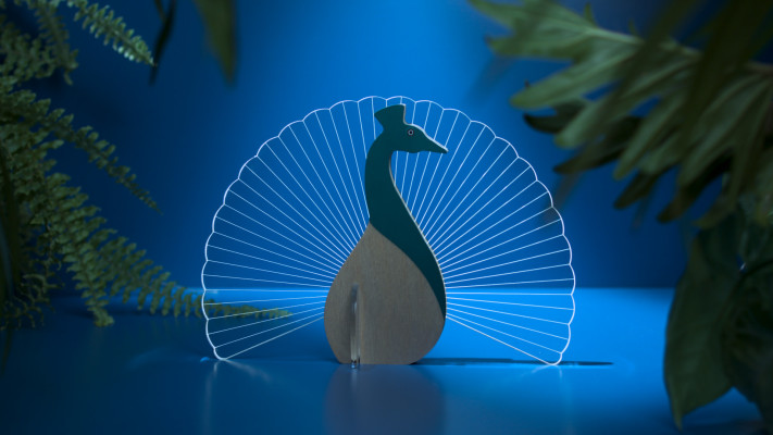 מנורת טווס - סטודיו צ'חה