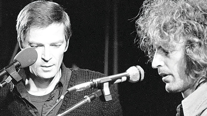 שלום חנוך ואריק אינשטיין בהופעה בשנת 1979