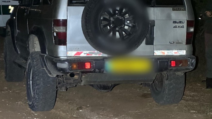 מארב משטרתי הביא לתפיסת שני מבוקשים כשברשותם אקדחים