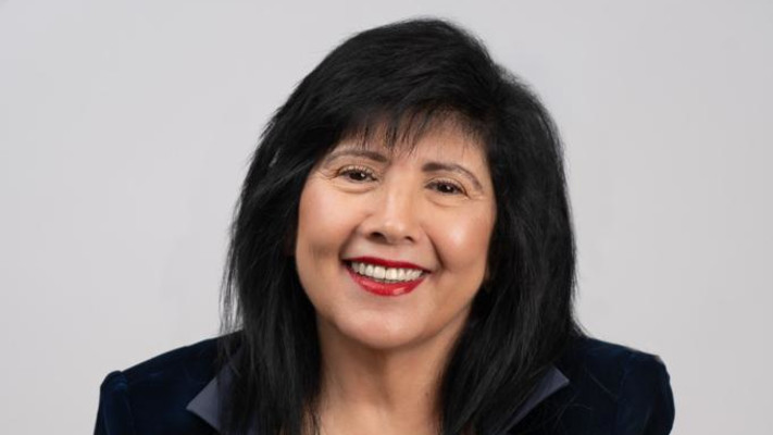 ד''ר אסתר לוצאטו