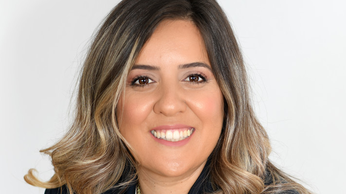 דנית אביטבול. פסיכותרפיסטית ומנחת הורים