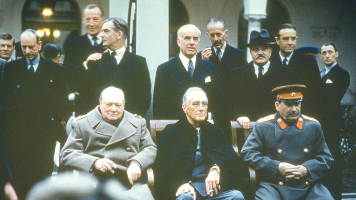 סטלין, רוזוולט וצ'רציל בוועידת יאלטה (צילום: Hulton Archive.GettyImages)