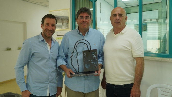 משה דוידוביץ', אריק גולדשטיין, איציק שמולי  (צילום: יחצ)