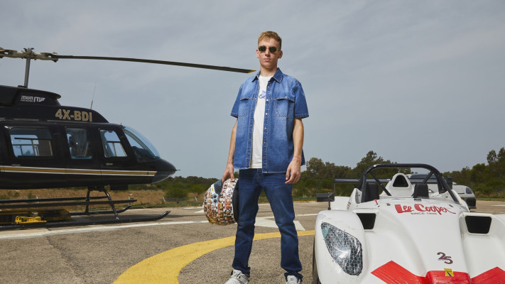 אריאל אלקין בקמפיין של לי קופר (צילום: שי תמיר)