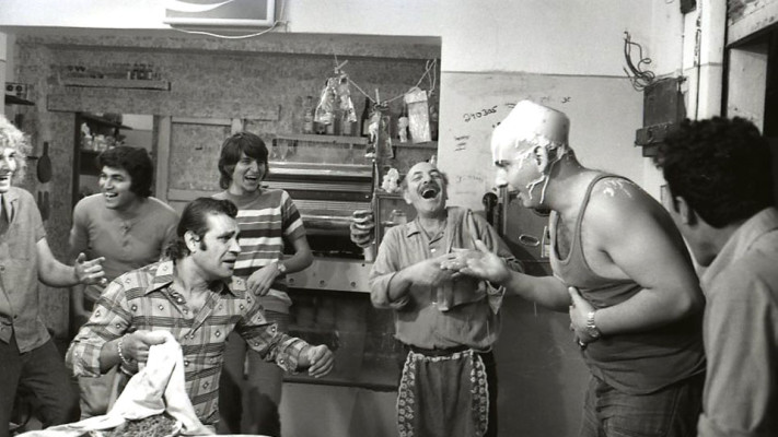 צ'ארלי וחצי