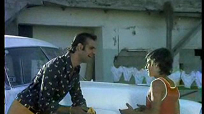 זאב רווח בצ'ארלי וחצי