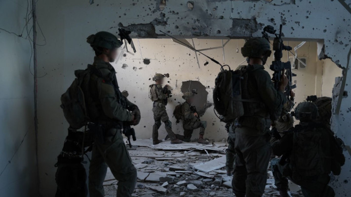 צוות הקרב של יחידת ׳רפאים׳ (רב-ממדית) פועל במרכז רצועת עזה