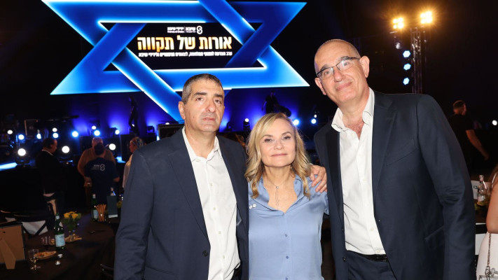 יורם טיץ, ורד גרינבוים, יצחק קרייס (צילום: רפי דלויה)